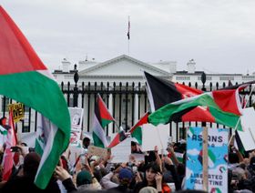 بايدن يمنع ترحيل الفلسطينيين من الولايات المتحدة مؤقتاً بسبب حرب غزة