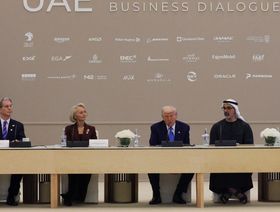 ترمب في الإمارات.. صفقات تجارية بقيمة 200 مليار دولار واتفاقية للذكاء الاصطناعي