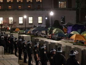 شرطة نيويورك تقتحم جامعة كولومبيا لفض احتجاجات حرب غزة وتعتقل عشرات الطلاب