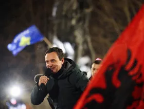 كوسوفو تجري انتخابات في محاولة لإنهاء الجمود السياسي المستمر منذ عام