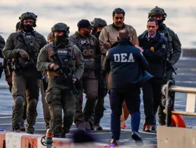 نقل مادورو إلى المحاكمة في نيويورك.. وكاراكاس: نسعى لبناء علاقة متوازنة مع واشنطن