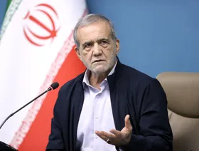 بيزشكيان يدعو واشنطن لـ"مفاوضات حقيقية": لا نسعى للحرب والفوضى والقنبلة النووية