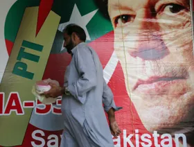 القضاء الباكستاني يعيد السماح لحزب عمران خان باستخدام رمزه الانتخابي
