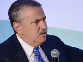توماس فريدمان يدعو بايدن للانسحاب من انتخابات الرئاسة: أبكاني صديقي