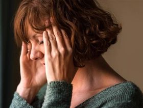 المتلازمة السابقة للحيض PMS.. أعراض متفاوتة للاضطراب المزعج وخطوات للعلاج