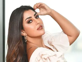 أيتن عامر لـ"الشرق": "عنب" فيلم خفيف.. والغناء أسهل من التمثيل