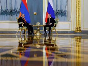 بوتين يستقبل رئيس الوزراء الأرميني عقب توتر العلاقات بينهما