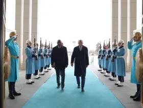 أردوغان يستقبل البرهان في تركيا.. واتفاق على ضرورة وقف الجرائم ضد الشعب السوداني