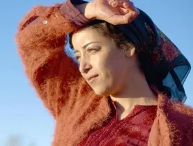 فيلم "الجميع يحب تودا".. رحلة بحث المهمشين عن مكان تحت الشمس