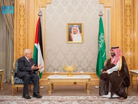 ولي العهد السعودي يلتقي عباس بالرياض ويؤكد رفض دعوات تهجير الفلسطينيين