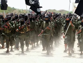 مسؤول عسكري صومالي: "حركة الشباب" تسيطر على بلدة استراتيجية بوسط البلاد