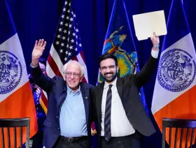 ممداني يؤدي اليمين رئيساً لبلدية نيويورك أمام ساندرز والمدعية العامة