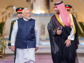 ولي العهد السعودي يستقبل رئيس الوزراء الهندي ويعقدان جلسة مباحثات