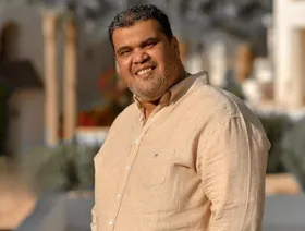 أحمد فتحي لـ"الشرق": نجاح "اللعبة" سببه الروح العائلية.. وصراع "سعدون" و"مازو" مستمر