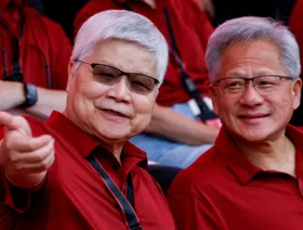 إنفيديا تطلب من TSMC زيادة إنتاج الرقائق لتلبية الطلب على منتجات الذكاء الاصطناعي