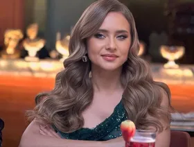 مسلسل "فراولة"... الكوميديا الرومانسية والطاقة الروحية