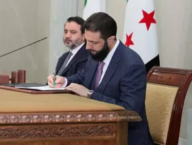 الإعلان الدستوري في سوريا: 5 سنوات فترة انتقالية.. وحصر السلاح بيد الدولة