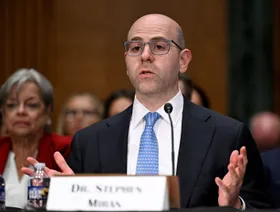 الشيوخ الأميركي يوافق على تعيين مستشار لترمب في الاحتياطي الفيدرالي