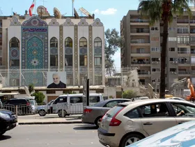 إيران تجدد تهديداتها بالرد على هجوم دمشق وسط "تأهب" أميركي وإسرائيلي
