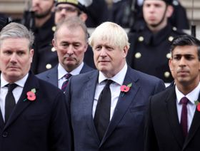 بريطانيا.. مخاوف "خسارة فادحة" قد تعيد جونسون لزعامة المحافظين