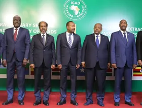 الخرطوم ترفض دعوة "إيقاد" لقمة تبحث الوضع في السودان.. وحميدتي يقبل