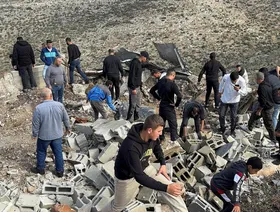 مداهمات وإغلاق طرق واعتقالات.. الجيش الإسرائيلي يقتحم عدة مدن ومخيمات بالضفة الغربية