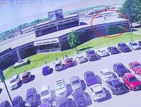 FBI ينشر فيديو للمشتبه به في اغتيال الناشط اليميني تشارلي كيرك.. والجثمان يصل أريزونا