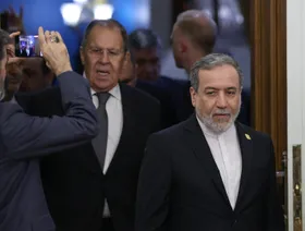 وسط تصعيد خطابي.. "رسائل طمأنة" بين إيران وإسرائيل عبر روسيا