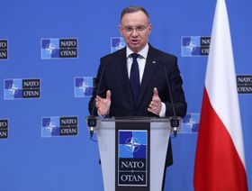 بولندا: مستعدون لنشر أسلحة نووية على أراضينا.. والكرملين: سنضمن أمننا