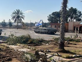 بايدن والسيسي: إدخال مساعدات غزة عبر كرم أبو سالم لحين فتح معبر رفح