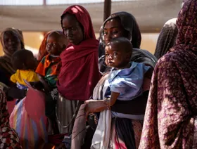 السودان.. الجوع والقصف والكوليرا تطارد مئات الآلاف من المحاصرين في الفاشر