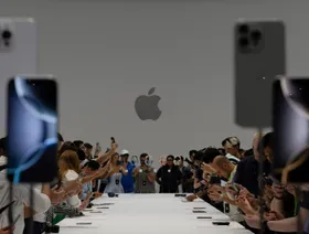 بلومبرغ: iPhone 17 Air.. بداية عصر هواتف أبل بدون منفذ شحن وقابلة للطي