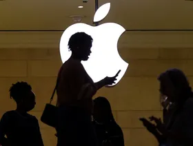 أبل تخطط لجعل نظام تشغيل هواتف آيفون iOS 18 بوابتها إلى عالم الذكاء الاصطناعي