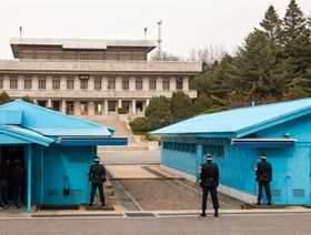 كوريا الشمالية تعلّق التعاون الاقتصادي مع جارتها الجنوبية