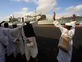 صحيفة: إيران طلبت إقامة قاعدة بحرية في السودان.. والخرطوم تنفي