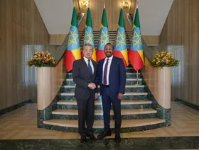 الصين وإثيوبيا تتعهدان بتعزيز الشراكة الاستراتيجية وتعميق التعاون