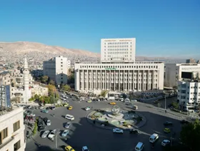 سوريا.. الشرع يصدر مرسوماً بزيادة الرواتب 200%