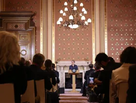 بريطانيا تحث الولايات المتحدة على الالتزام بالقانون الدولي في فنزويلا