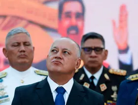 مسؤولون: واشنطن تواصلت مع وزير داخلية فنزويلا قبل أشهر من اعتقال مادورو