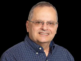 البروفيسور بادي هاني يفوز بجائزة نوابغ العرب عن فئة الاقتصاد