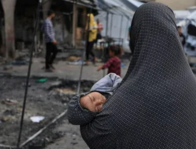 إسرائيل تستهدف مأوى نازحين ومستشفى أطفال في غزة وتقتل 36