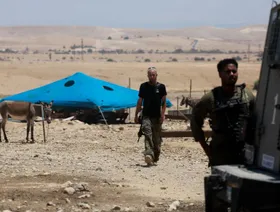 التهجير الصامت.. تهديدات مستوطنين إسرائيليين تدفع فلسطينيين إلى الفرار من الضفة