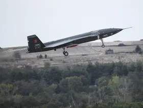 تحاكي مهام أشبه بطائرة F-16.. تركيا تختبر المسيّرة القتالية Kizilelma