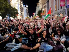 صور.. تظاهرات ضخمة في مدريد وبرشلونة وروما دعماً لفلسطين