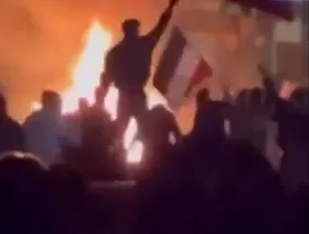 احتجاجات إيران تتصاعد.. والجيش يتعهد بحماية الممتلكات العامة "تحت قيادة خامنئي"