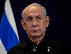 رئيس وزراء إسرائيل السابق: نتنياهو مصاب بـ"انهيار عصبي" وبات خطراً على البلد