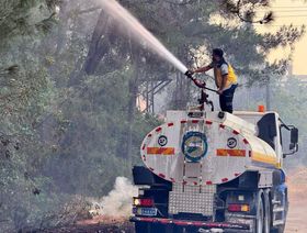 سوريا: انفجار مخلفات حرب يعرقل إخماد حرائق غابات بريف اللاذقية