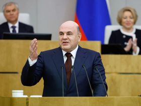 بوتين يطالب البرلمان بإعادة تعيين "رجل الضرائب" رئيساً للوزراء