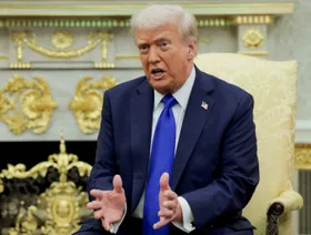 أوروبا تطلب عقد اجتماع مع ترمب وزيلينسكي.. والرئيس الأميركي: لا أريد إضاعة الوقت