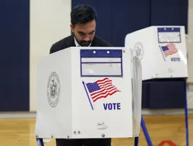 انطلاق التصويت في انتخابات نيويورك.. وممداني أبرز المرشحين للفوز